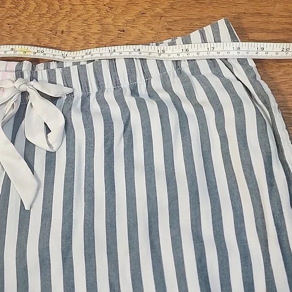 Victoria Secret Candy Stripe Pajama Set EUC XL - Picture 10 of 13